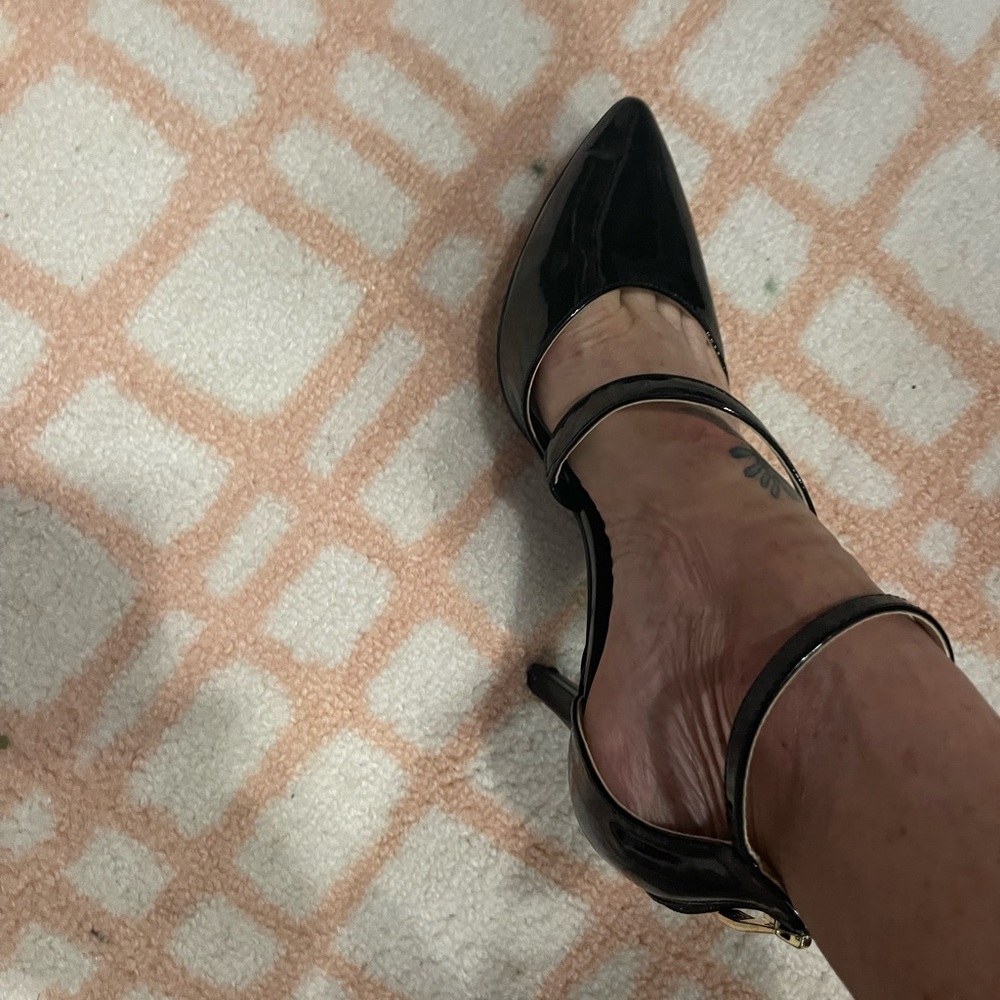 Size 11 patent leather heels - Picture 4 of 5